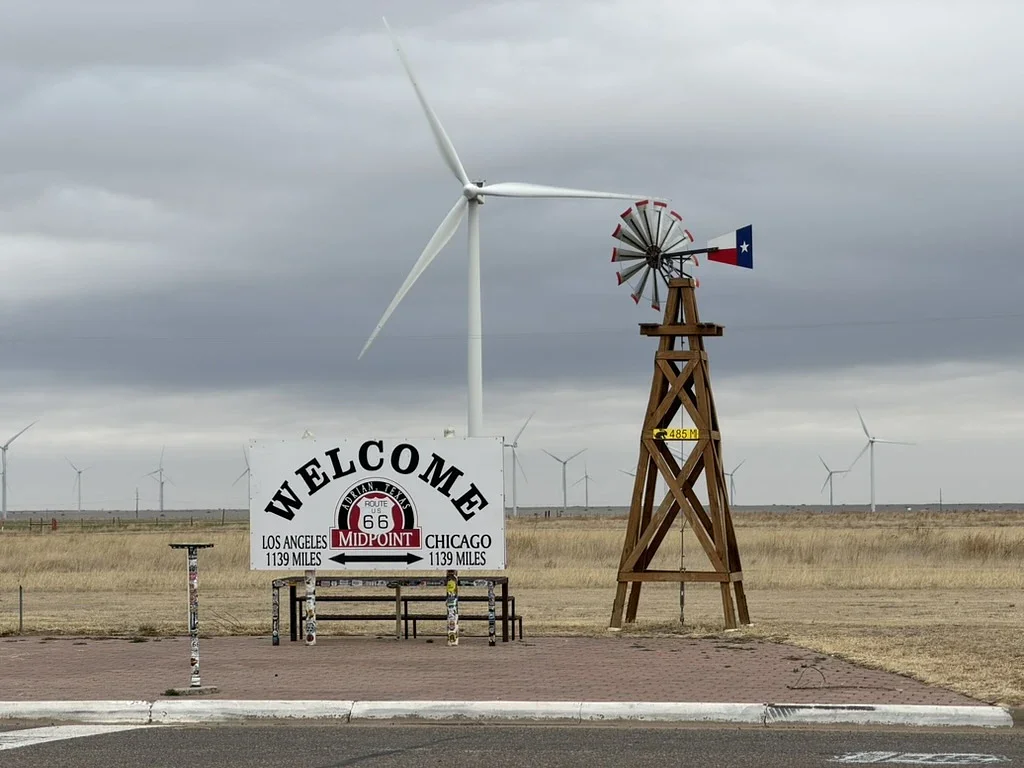 Midpoint of Rte. 66 - ‎⁨Adrian⁩, ⁨Texas⁩, ⁨United States⁩