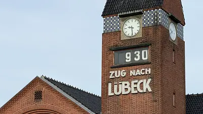 Train to ‎⁨Lübeck⁩ Timer, Travemünde, ⁨Schleswig-Holstein⁩, ⁨Germany⁩