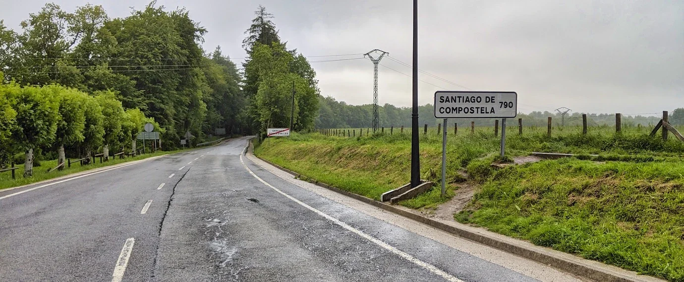 First glimpse of a Santiago sign, a few minutes into Spain